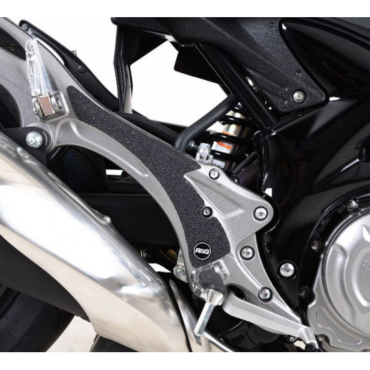 Protections autocollantes R&G de cadre et/ou bras oscillant ou platine talon...- Suzuki GLADIUS SFV 650 09-16 en 2 pièces plati
