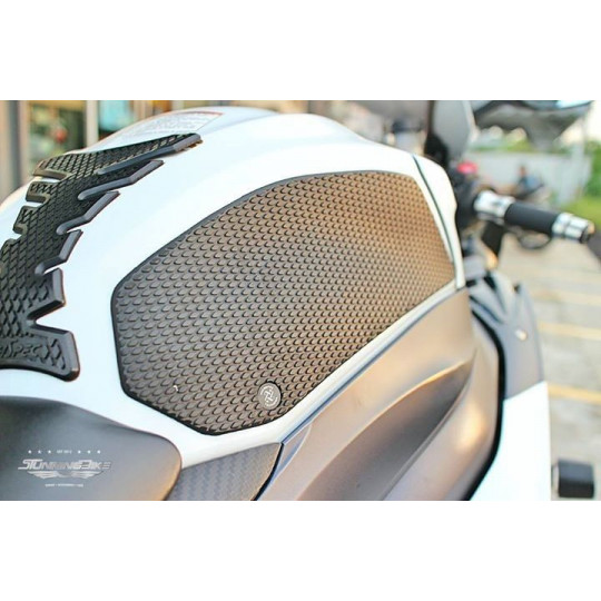 Grip de réservoir Racing Techspec - Suzuki GSXR 1000 09-16 