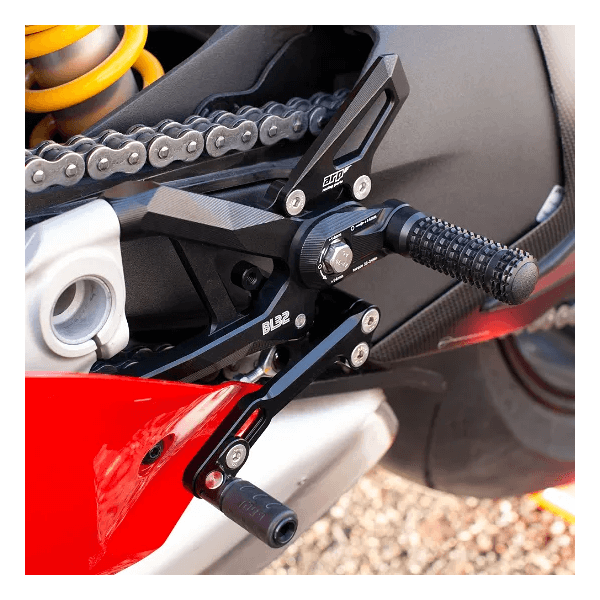 Commandes reculées ARP X-Type pour Ducati Panigale V4/V4S/V4R